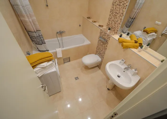 Spacious Park Lejlighed *