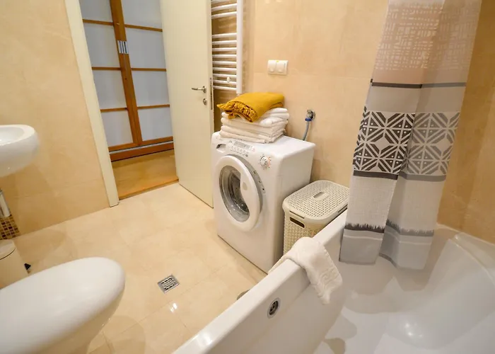 Spacious Park Lejlighed *